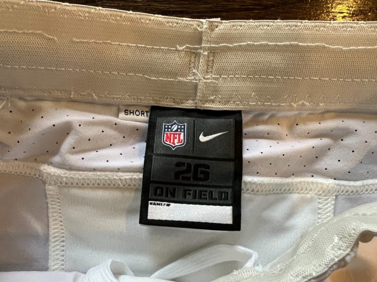 2022 GAME ISSUED KANSAS CITY CHIEFS WHITE FOOTBALL PANTS * NOT USED * SIZE 26