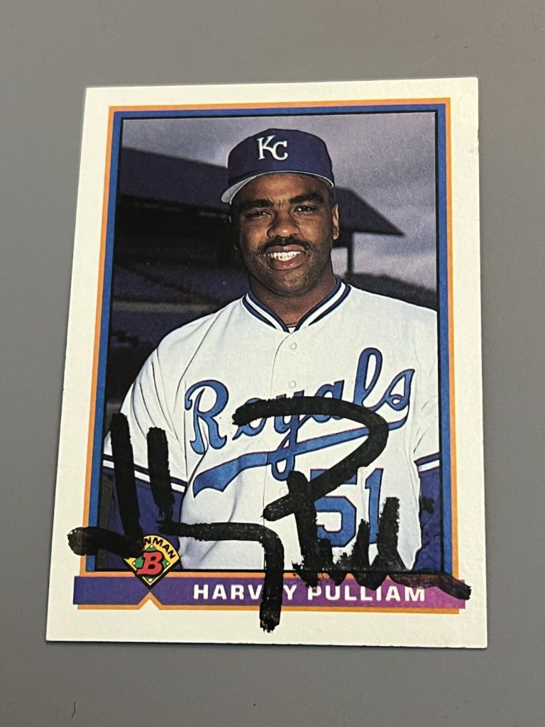 SIGNED BASEBALL CARD AUTO KANSAS CITY ROYALS HARVEY PULLIAM #303 1991 BOWMAN
