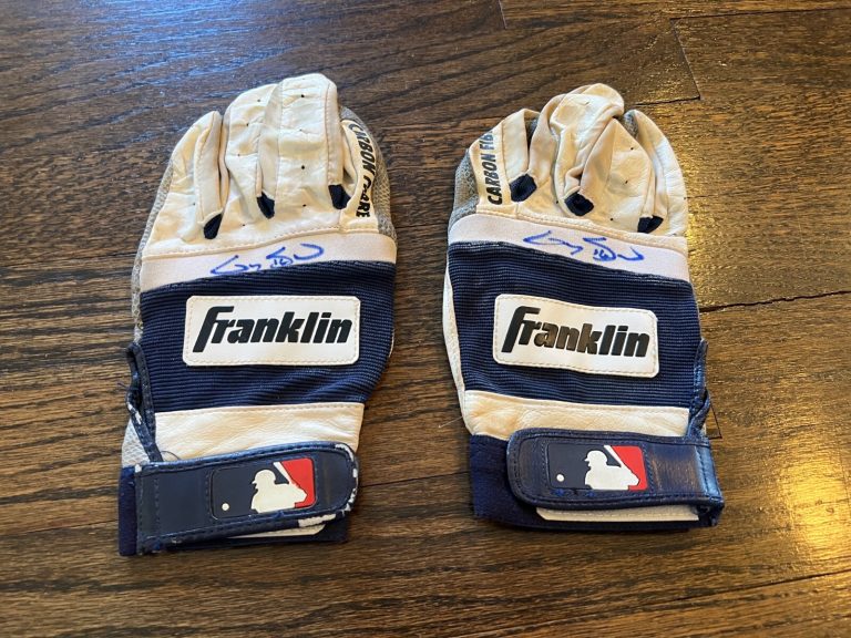 GEORGE SANDEL GAME USED BASEBALL BATTING GLOVES SIGNED MILB UNC NORTH CAROLINA