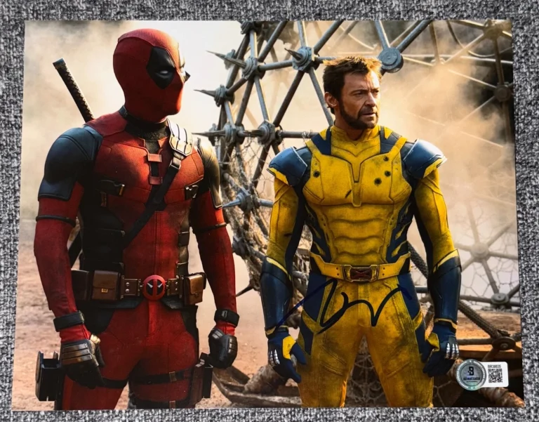 Ryan Reynolds Signed Autograph 8x10 Photo Deadpool & Wolverine Wade Beckett BAS