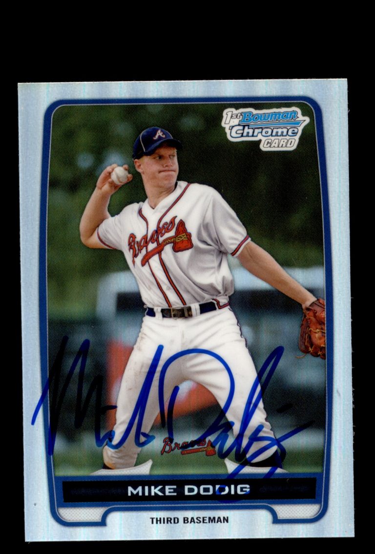 Signed Baseball Card Auto 2012 Bowman #BDPP77 Mike Dodig Braves Refractor