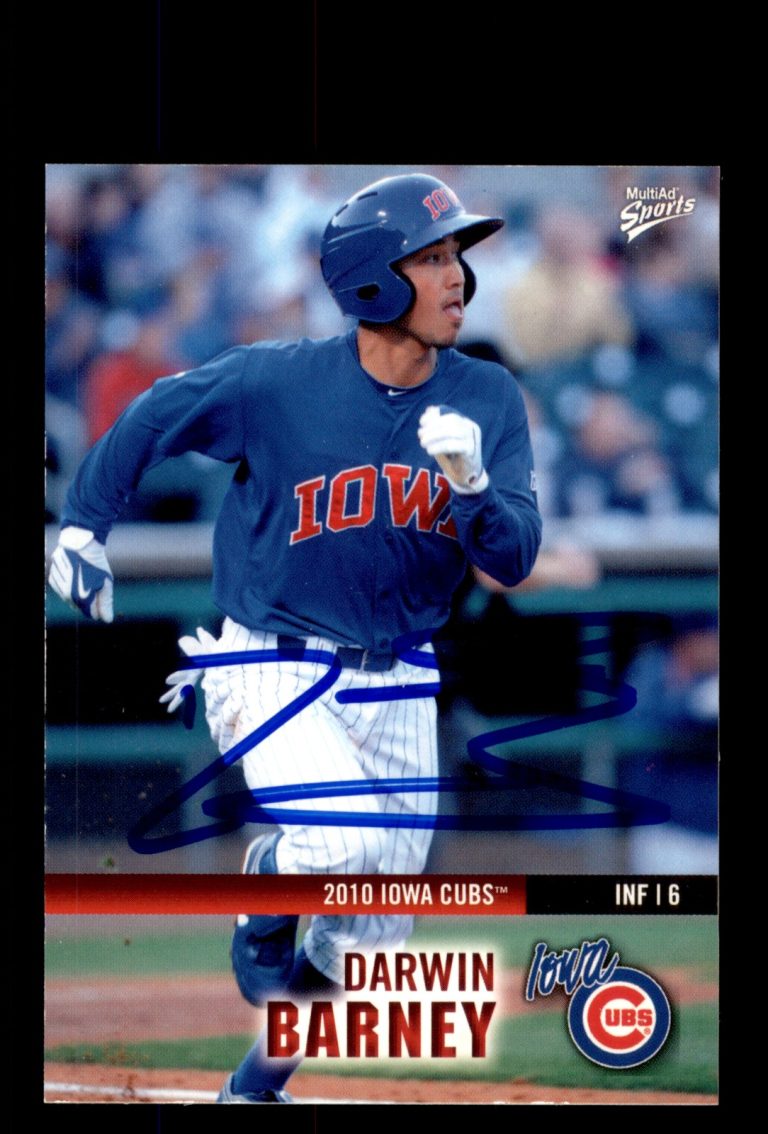 Signed Baseball Card Auto 2010 MultiAd Iowa Cubs #3 Darwin Barney