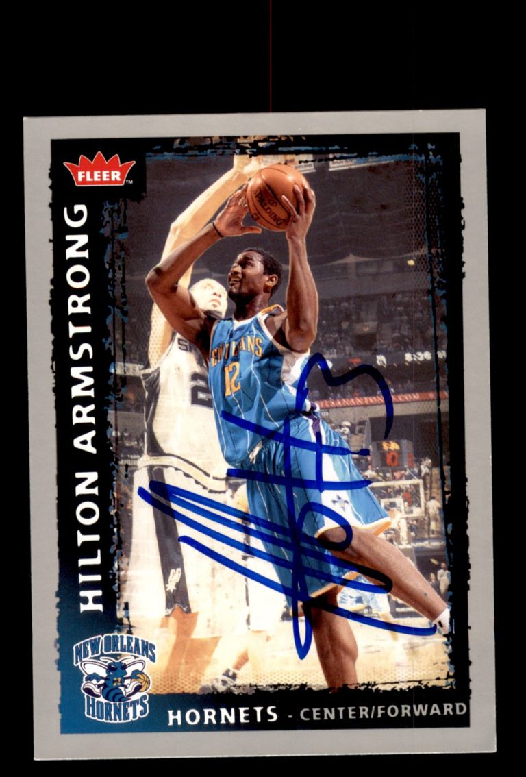Signed Basketball Card Auto Hilton Armstrong 2008-09 Fleer #110 Hornets