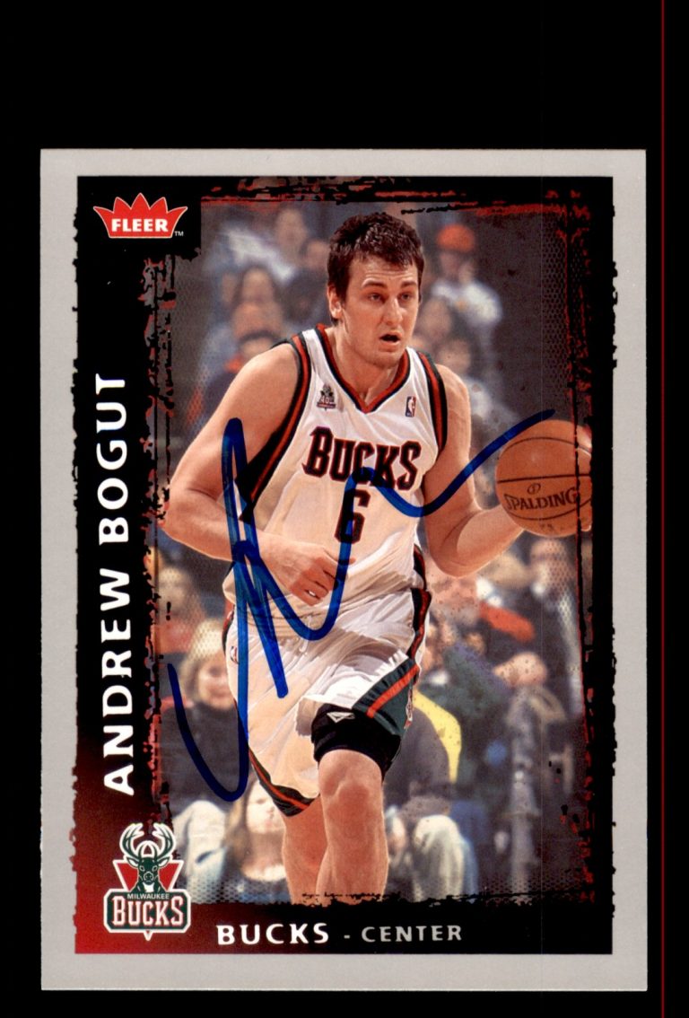 Signed Basketball Card Auto Andrew Bogut 2008-09 Fleer #82 Milwaukee Bucks