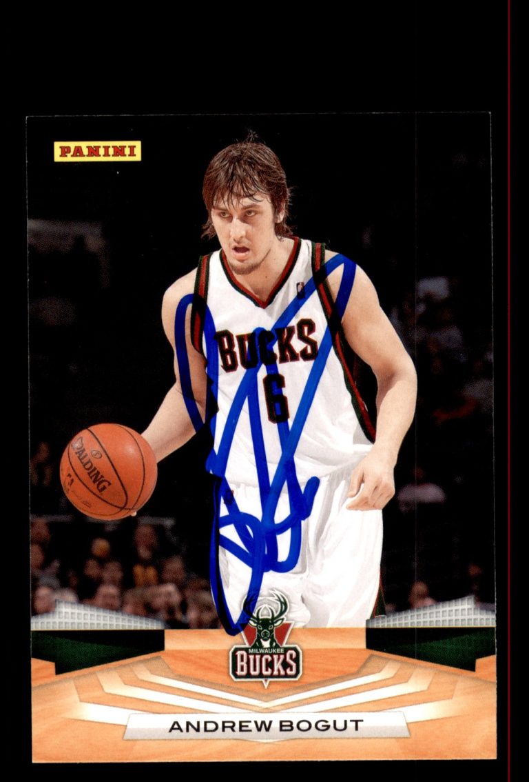 Signed Basketball Card Auto Andrew Bogut 2009-10 Panini #95 Milwaukee Bucks