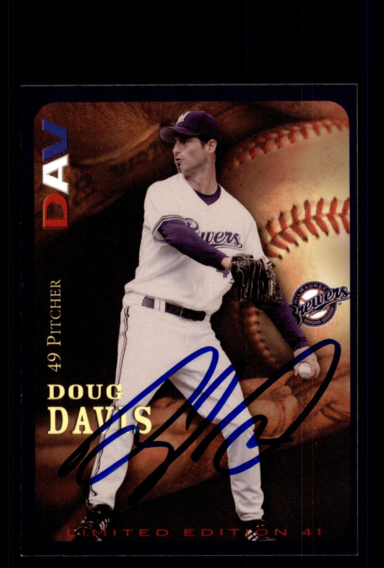 Signed Baseball Card Auto Doug Davis 2005 DAV Major League #41 Milwaukee Brewers