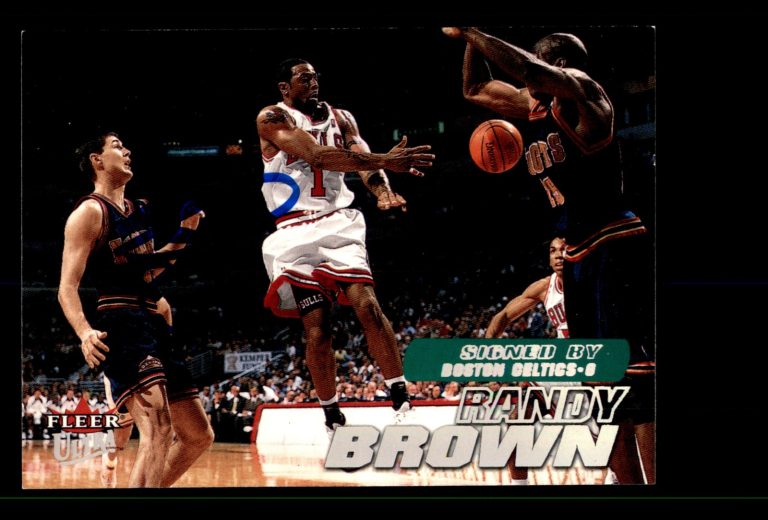 Signed Basketball Card Auto Randy Brown 2000-01 Ultra #90 Boston Celtics