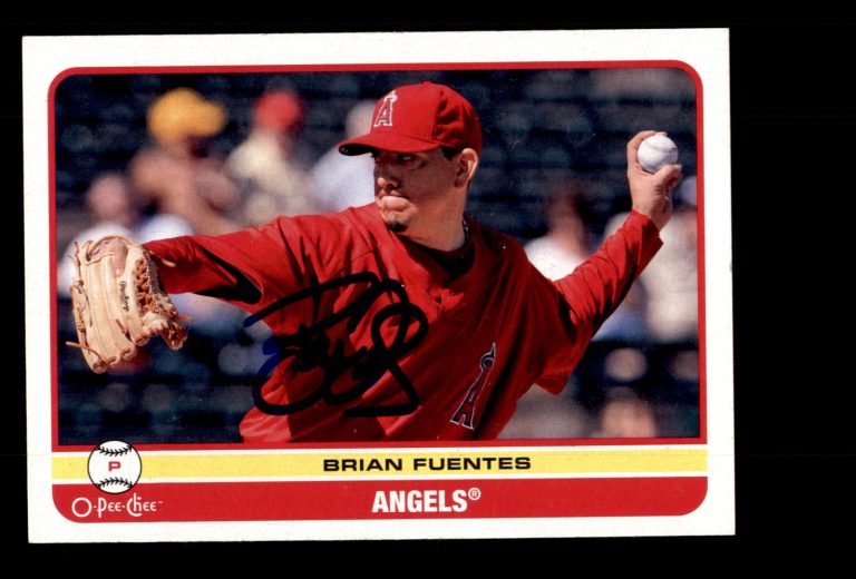 Signed Baseball Card Auto Brian Fuentes 2009 O-Pee-Chee #378 Los Angeles Angels