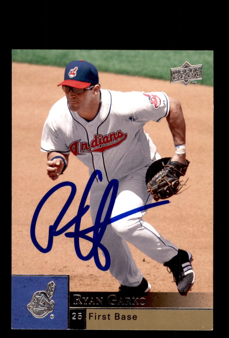 Signed Baseball Card Auto Ryan Garko 2009 Upper Deck #109 Cleveland Indians