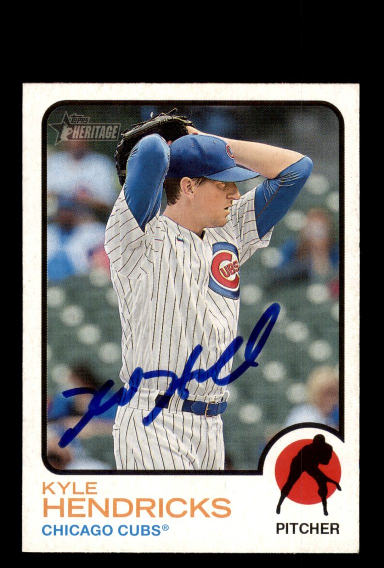 Signed Baseball Card Auto Kyle Hendricks 2022 Topps Heritage #235 Chicago Cubs