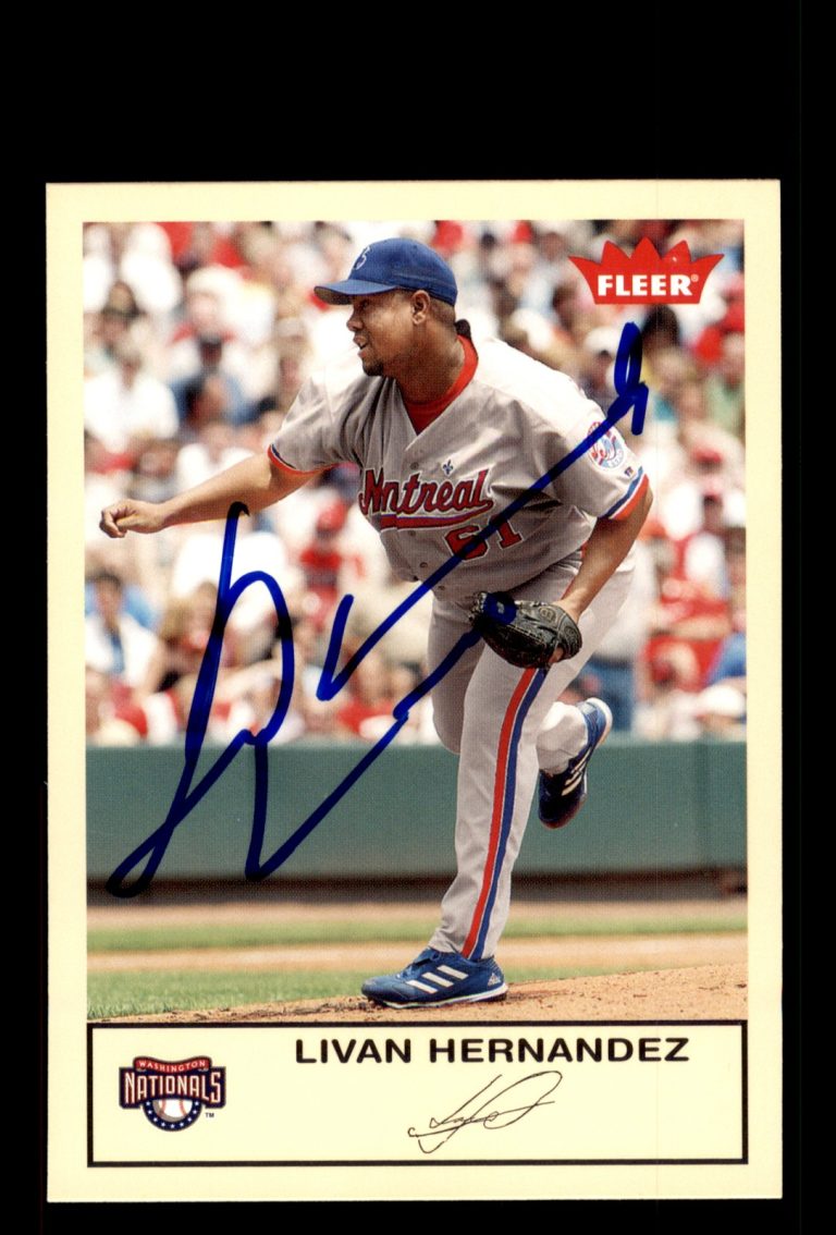 Signed Baseball Card Auto Livan Hernandez 2005 Fleer Tradition #241 Nationals