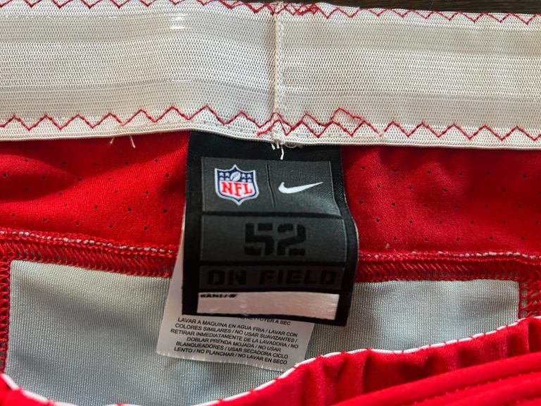 2017 GAME ISSUED KANSAS CITY CHIEFS FOOTBALL PANTS * NOT USED * RED SIZE 52