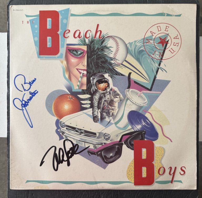 BEACH BOYS SIGNED VINYL MADE IN U.S.A MIKE LOVE BRUCE JOHNSTON JSA COA AUTOGRAPH