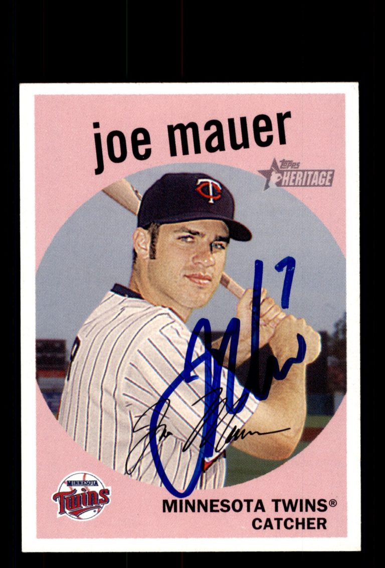 Signed Baseball Card Auto Joe Mauer 2008 Topps Heritage #39 Minnesota Twins