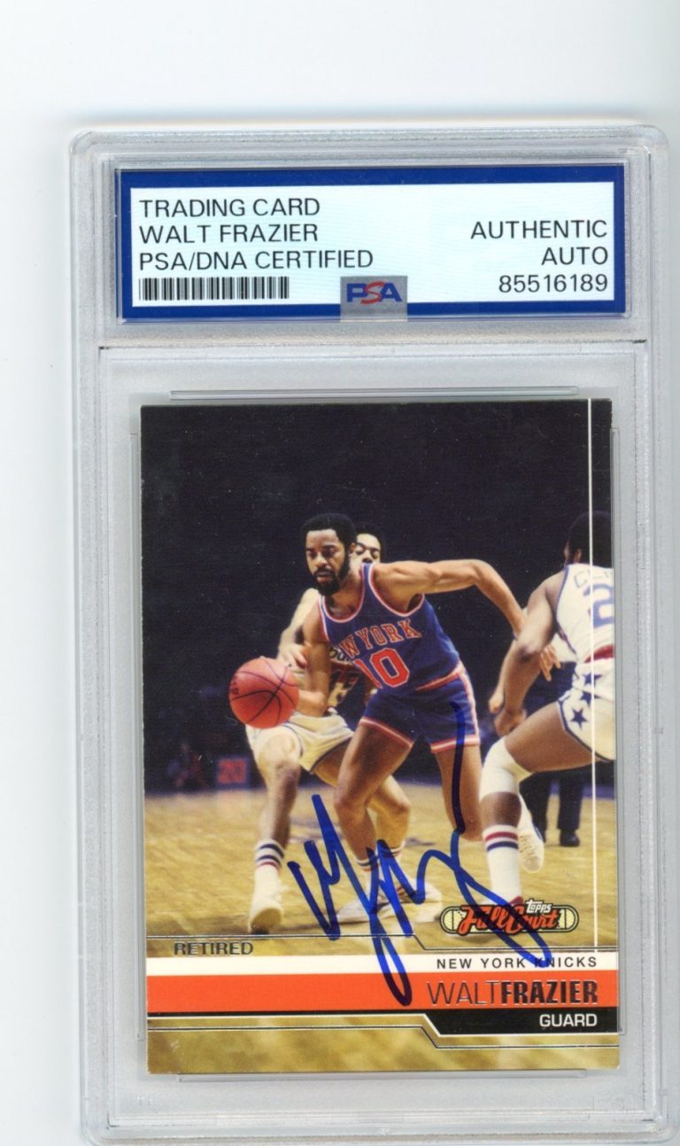 WALT FRAZIER SIGNED BASKETBALL CARD AUTO 2006-07 TOPPS FULL COURT KNICKS PSA/DNA