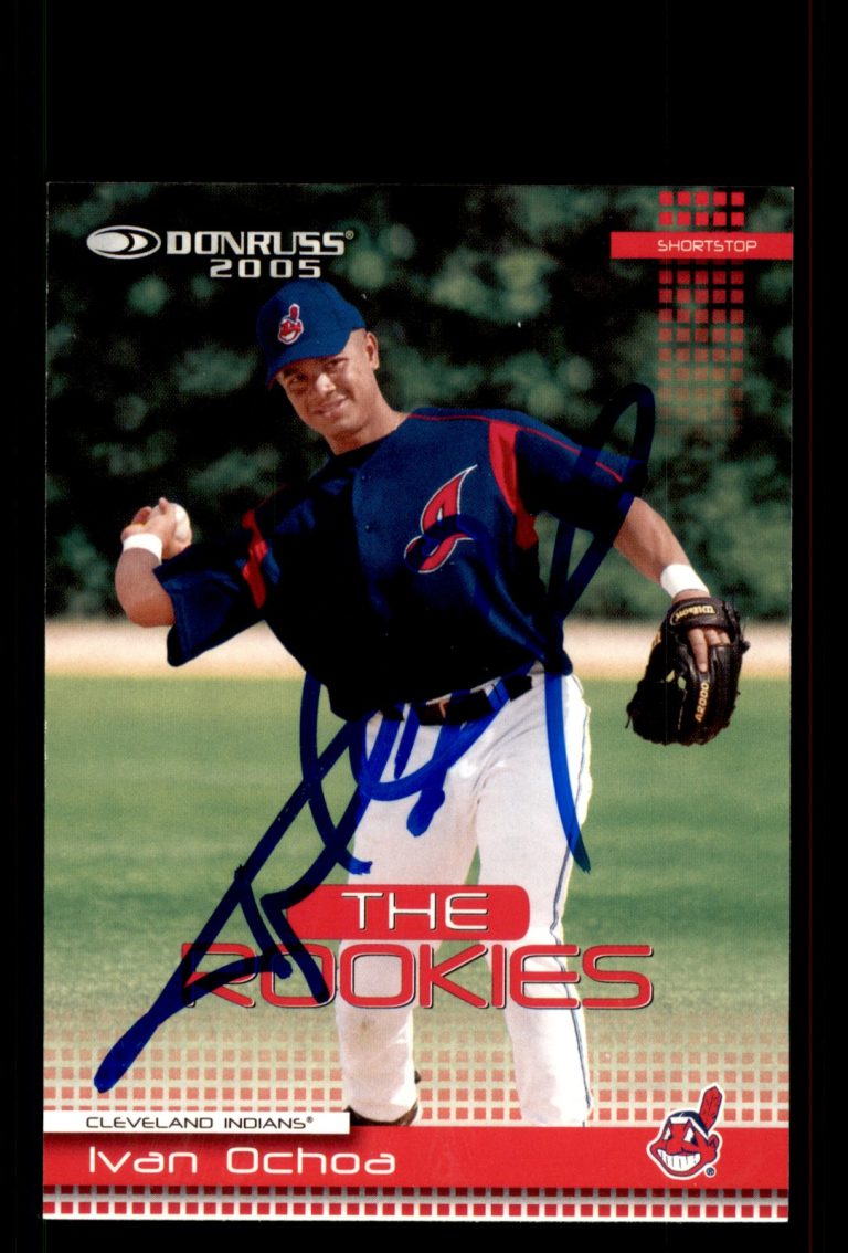 Signed Baseball Card Auto Ivan Ochoa 2005 Donruss #38 Cleveland Indians