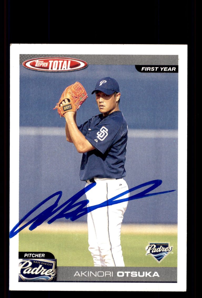 Signed Baseball Card Auto Akinori Otsuka 2004 Topps Total #406 San Diego Padres