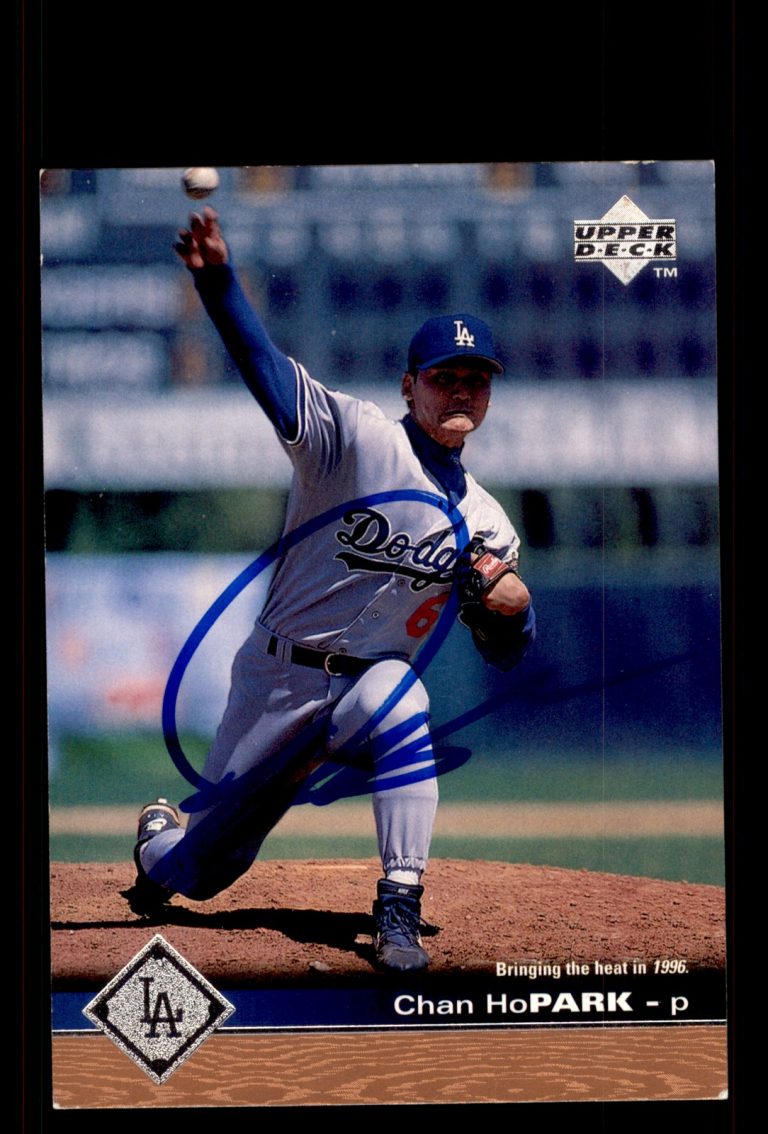 Signed Baseball Card Auto Chan Ho Park 1997 Upper Deck #397 Los Angeles Dodgers