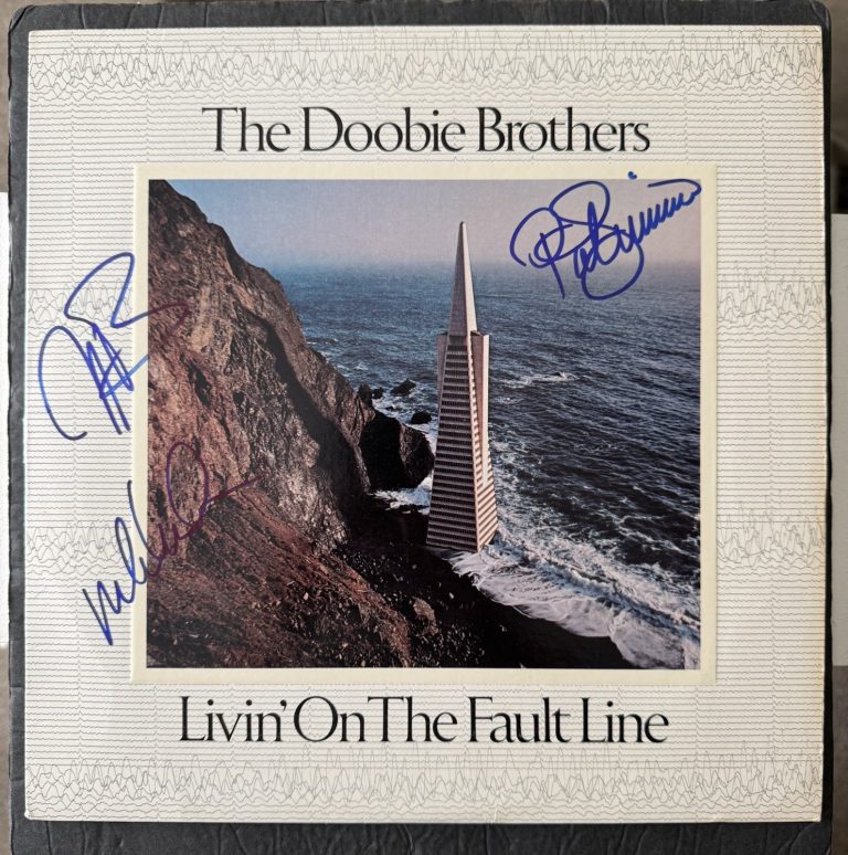 The Doobie Brothers Signed Vinyl McDonald +2 Livin' On The Fault Line JSA COA