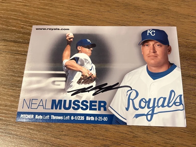 SIGNED BASEBALL POSTCARD AUTO KANSAS CITY ROYALS NEAL MUSSER PITCHER