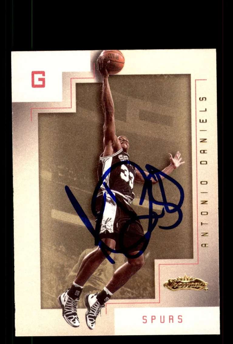 Signed Basketball Card Auto Antonio Daniels 2001-02 Fleer Showcase #61 Spurs
