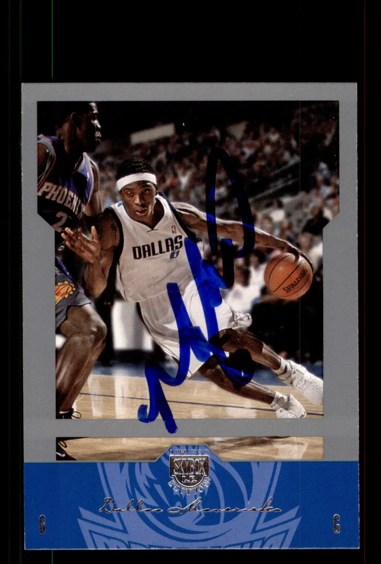 Signed Basketball Card Auto Marquis Daniels 2004-05 SkyBox LE #68 Mavericks