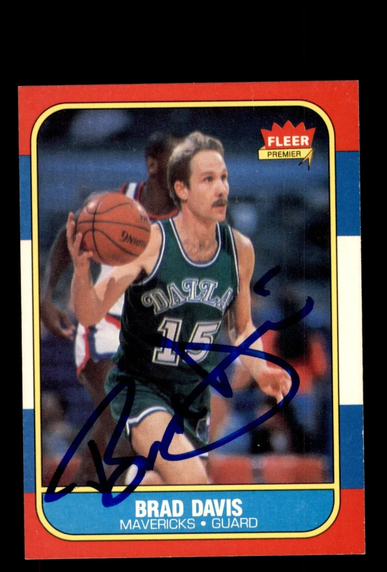 Signed Basketball Card Auto Brad Davis 1986-87 Fleer #22 Dallas Mavericks