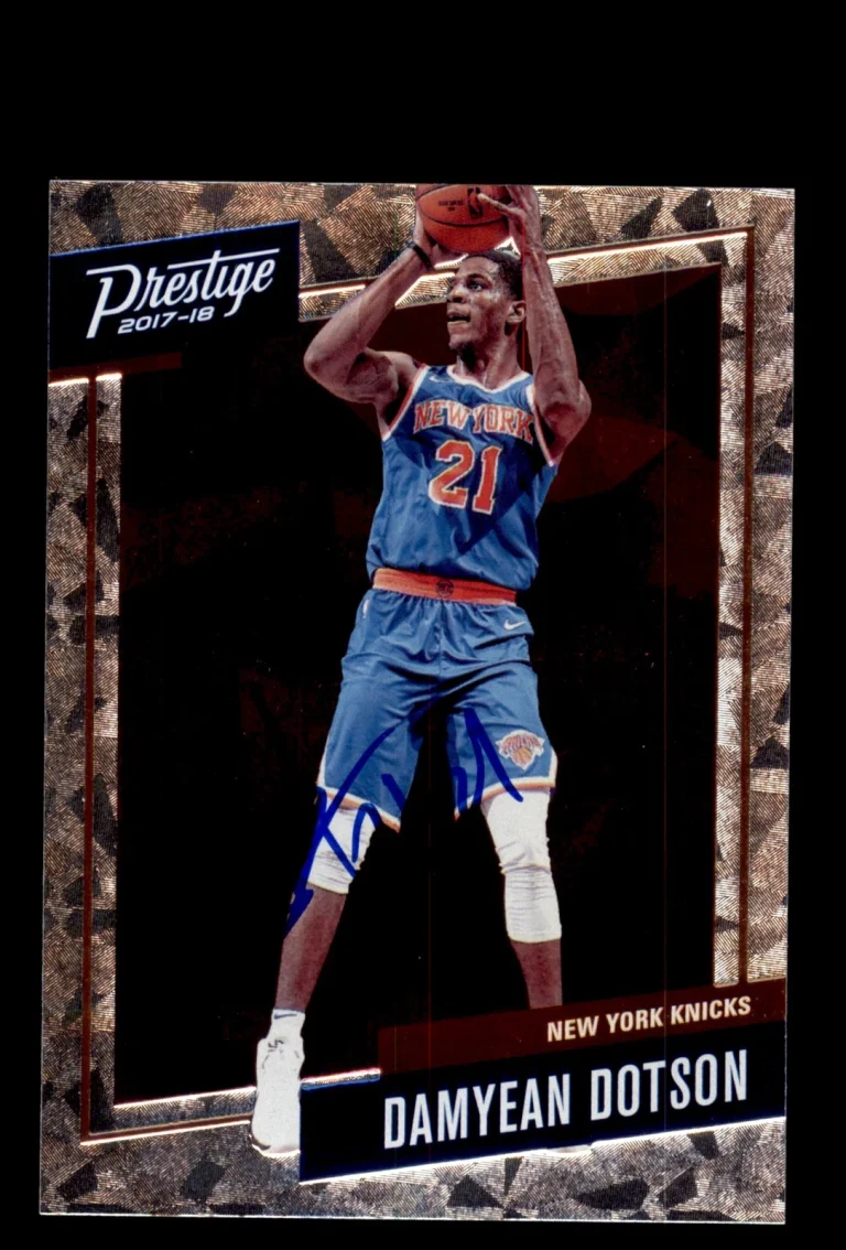 Signed Basketball Card Auto Damyean Dotson 2017-18 Panini Prestige #42 Knicks