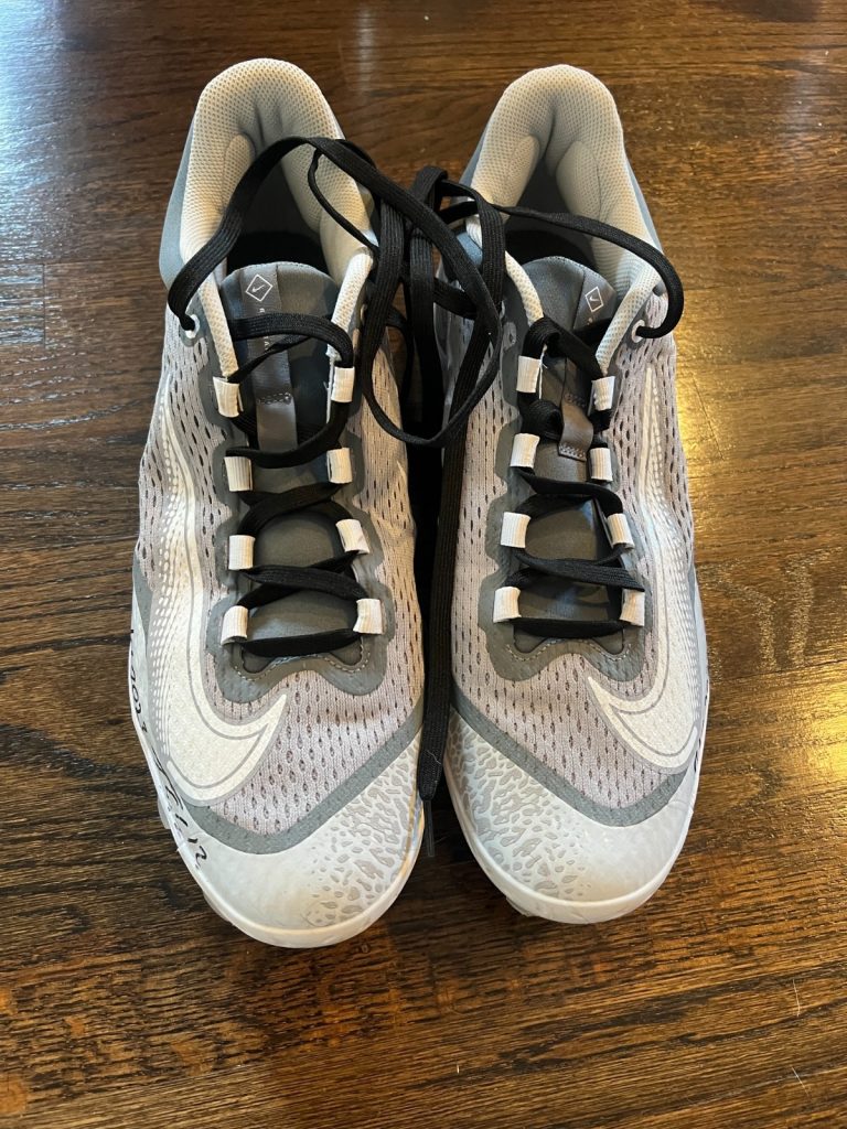 JORGE SOLER SIGNED 2023 GAME USED BASEBALL CLEATS AUTO MARLINS GRAY