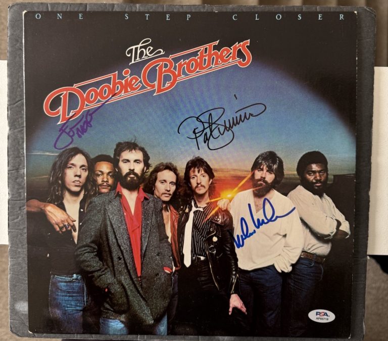 THE DOOBIE BROTHERS SIGNED VINYL MICHAEL MCDONALD #2 PSA/DNA ONE STEP CLOSER