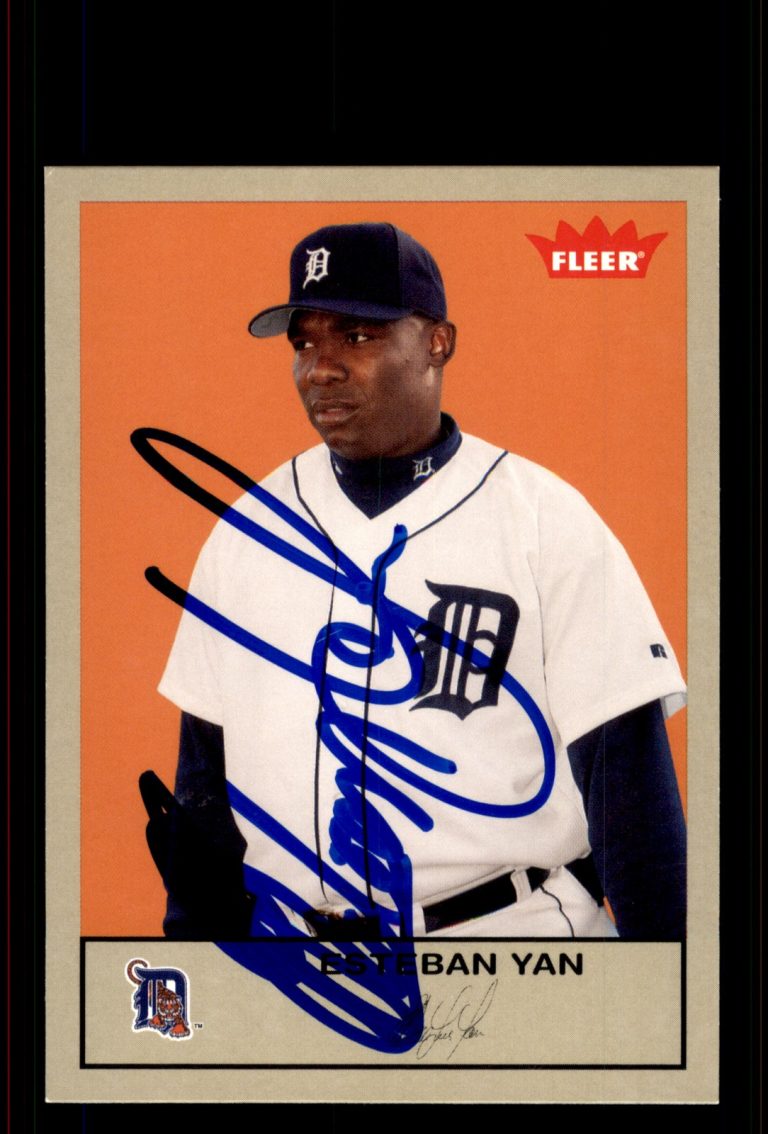 Signed Baseball Card Auto Esteban Yan 2005 Fleer Tradition #166 Gray Back