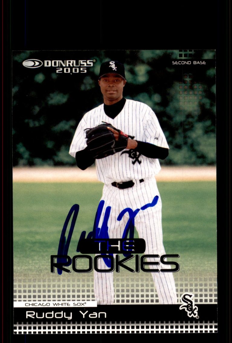 Signed Baseball Card Auto Ruddy Yan 2005 Donruss #22 Chicago White Sox
