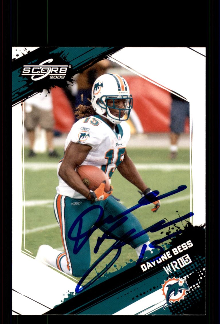 Signed Football Card Auto Davone Bess 2009 Score #154 Miami Dolphins