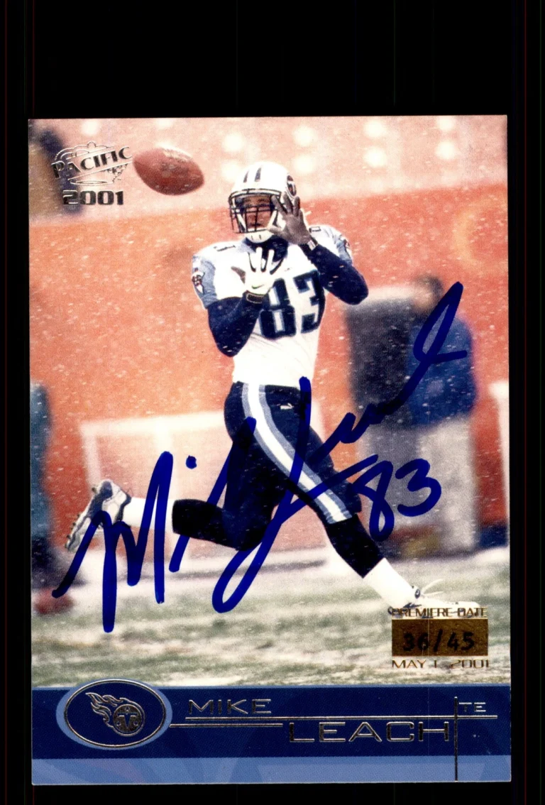 Signed Football Card Auto Mike Leach 2001 Pacific #425 Tennessee Titans