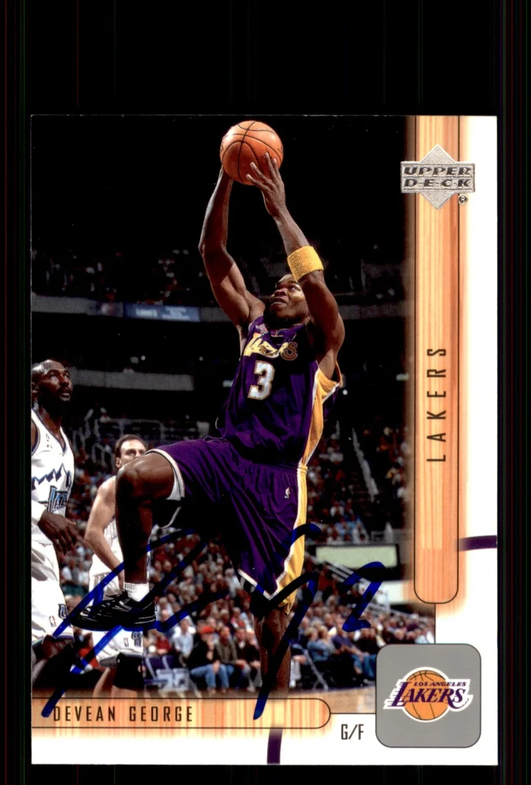 Signed Basketball Card Auto Devean George 2001-02 Upper Deck #303 Lakers