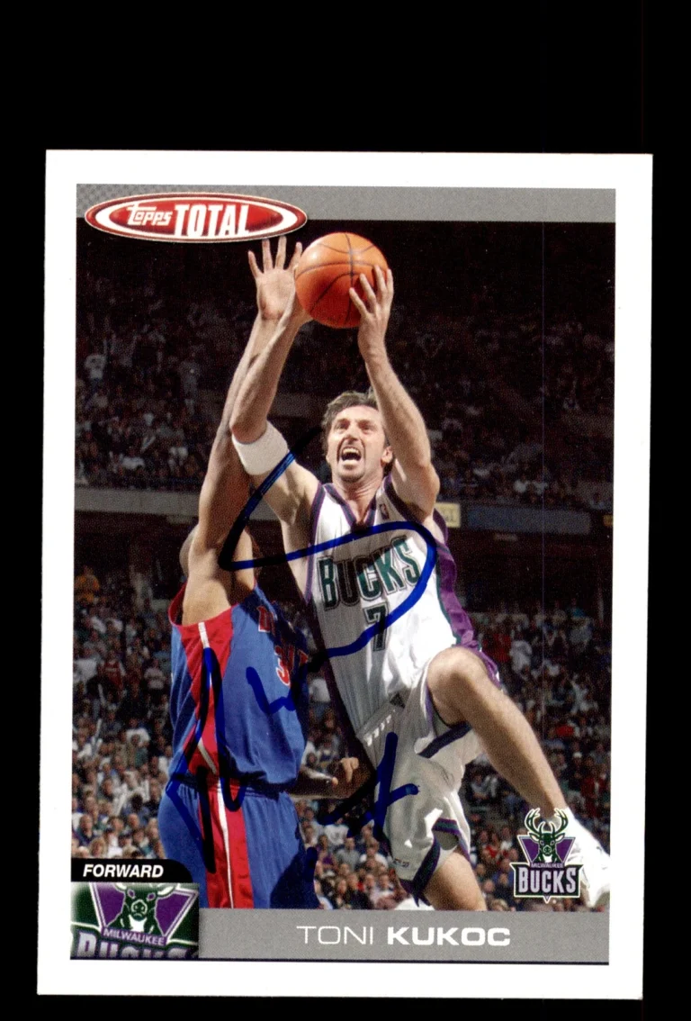 Signed Basketball Card Auto Toni Kukoc 2004-05 Topps Total #121 Milwaukee Bucks