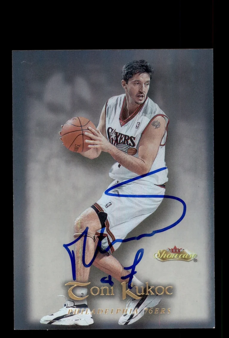 Signed Basketball Card Auto Toni Kukoc 2000-01 Fleer Showcase #63 76ers