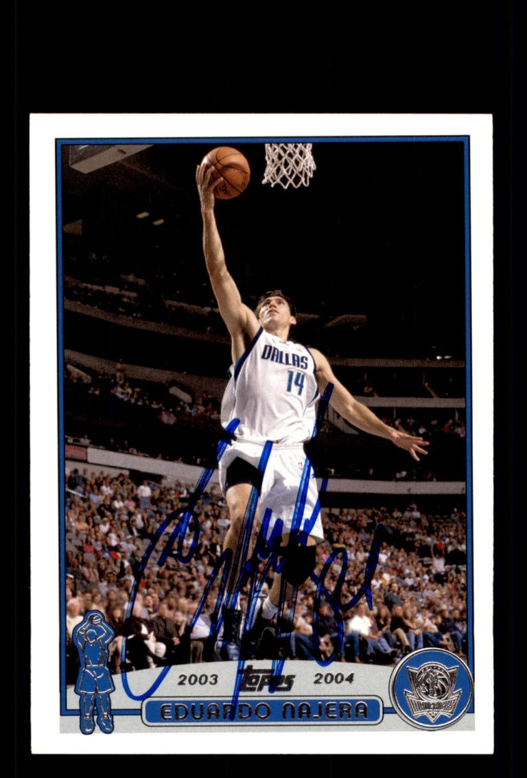 Signed Basketball Card Auto Eduardo Najera 2003-04 Topps #83 Dallas Mavericks