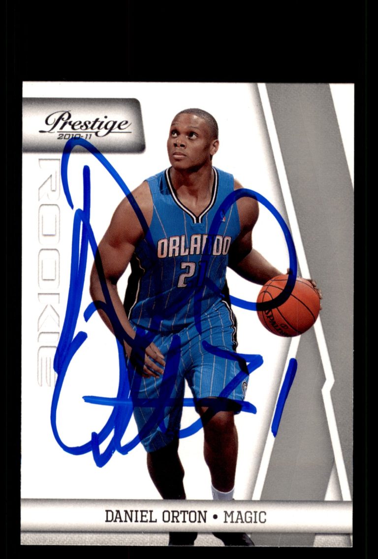 Signed Basketball Card Auto Daniel Orton 2010-11 Panini Prestige #179 Magic