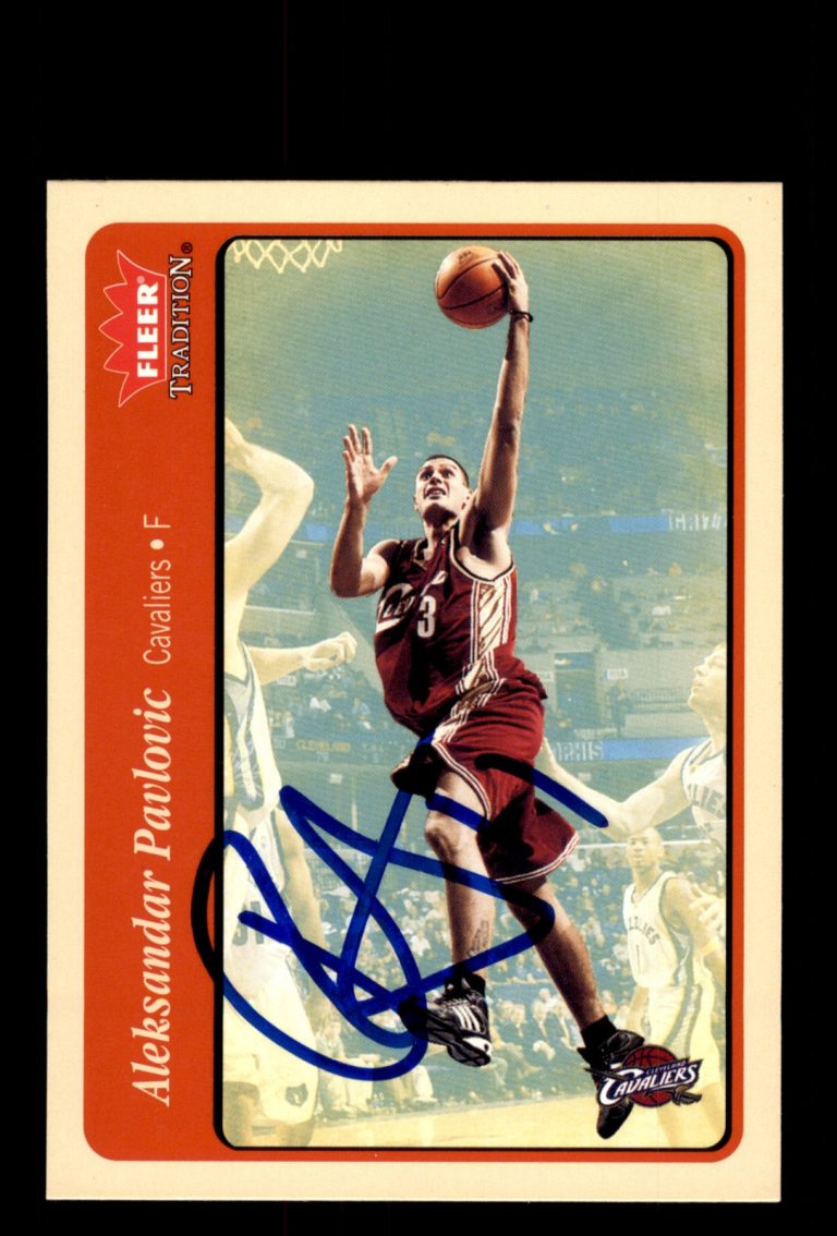 Signed Basketball Card Auto Aleksandar Pavlovic 2004-05 Fleer Tradition #16