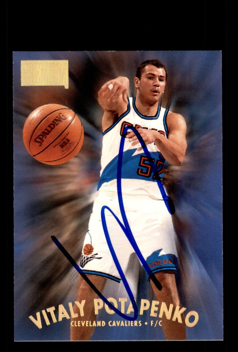 Signed Basketball Card Auto Vitaly Potapenko 1997-98 SkyBox Premium #59