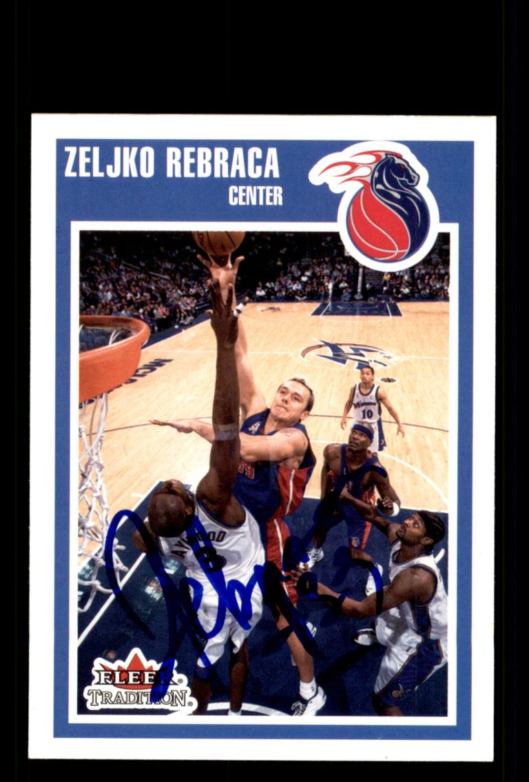 Signed Basketball Card Auto Zeljko Rebraca 2002-03 Fleer Tradition #36 Pistons