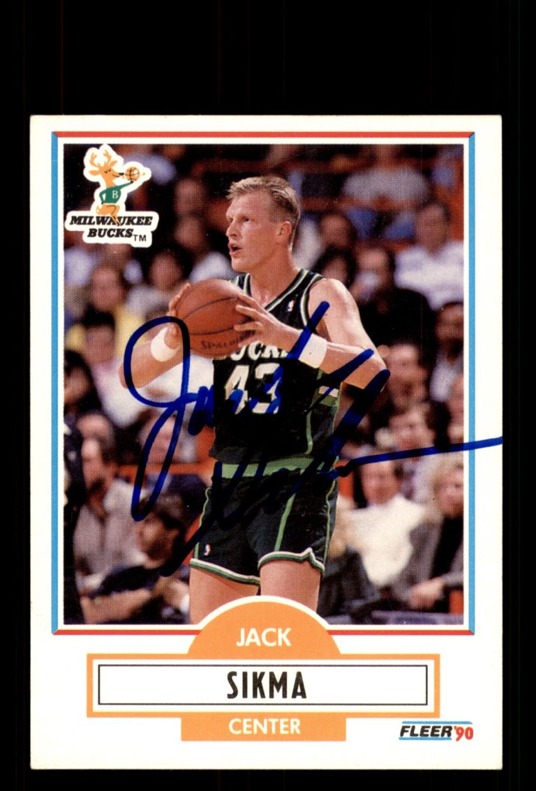 Signed Basketball Card Auto Jack Sikma 1990-91 Fleer #110 Milwaukee Bucks
