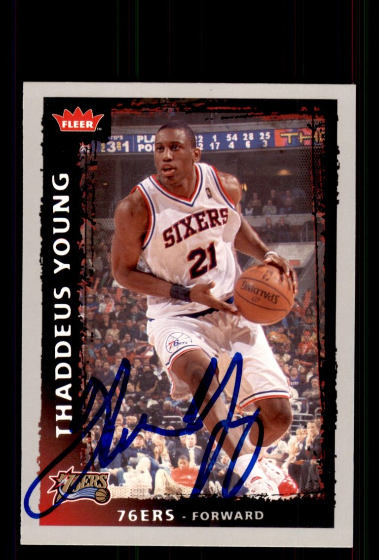 Signed Basketball Card Auto Thaddeus Young 2008-09 Fleer #48 Philadelphia 76ers