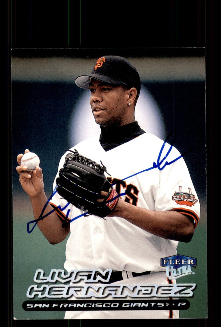 Signed Baseball Card Auto Livan Hernandez 2000 Ultra #106 San Francisco Giants