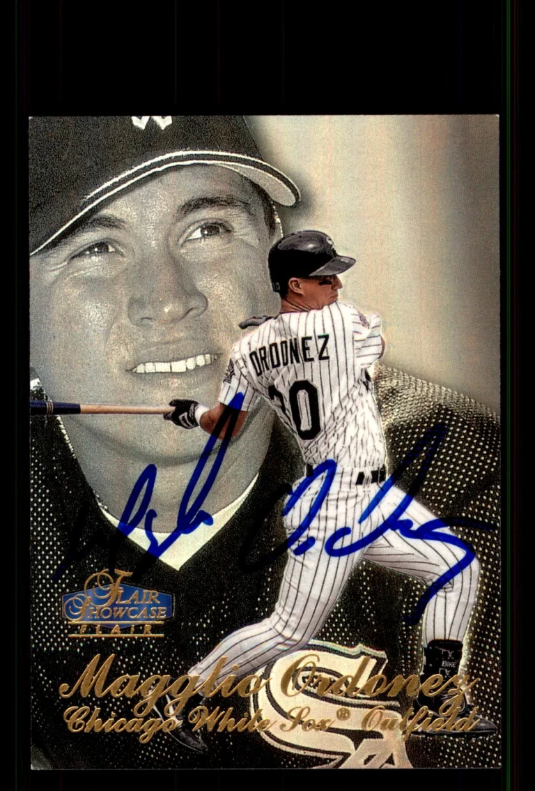 Signed Baseball Card Auto Magglio Ordonez 1998 Flair Showcase #32 White Sox