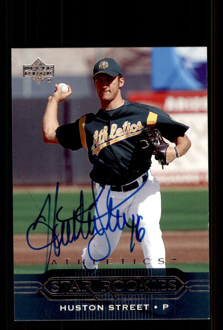 Signed Baseball Card Auto Huston Street 2005 Upper Deck #446 Oakland Athletics