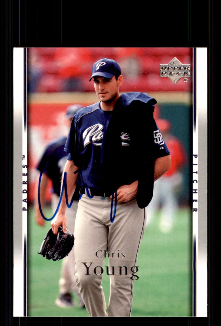 Signed Baseball Card Auto Chris Young 2007 Upper Deck #424 San Diego Padres