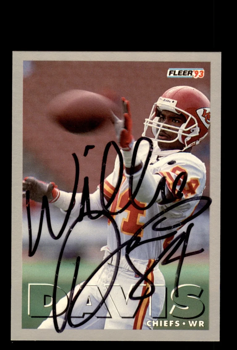 Signed Football Card Auto Willie Davis 1993 Fleer #84 Kansas City Chiefs