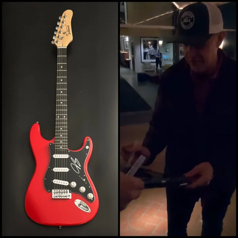 GFA  Blues Deluxe Star  * JOE BONAMASSA *  Signed Electric Guitar PROOF COA